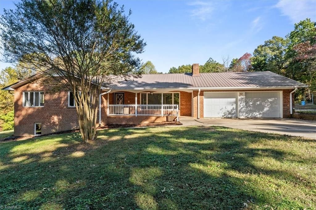 Photo of 1501 Hill Road, Lexington, NC 27292 (MLS # 1198623)