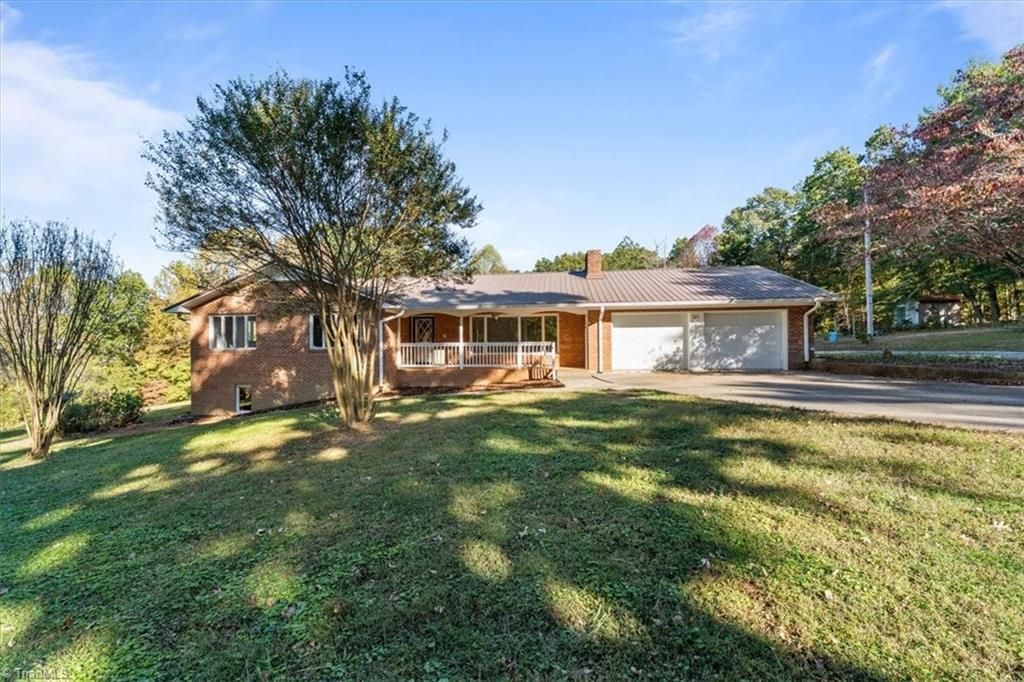 Photo of 1501 Hill Road, Lexington, NC 27292 (MLS # 1198623)