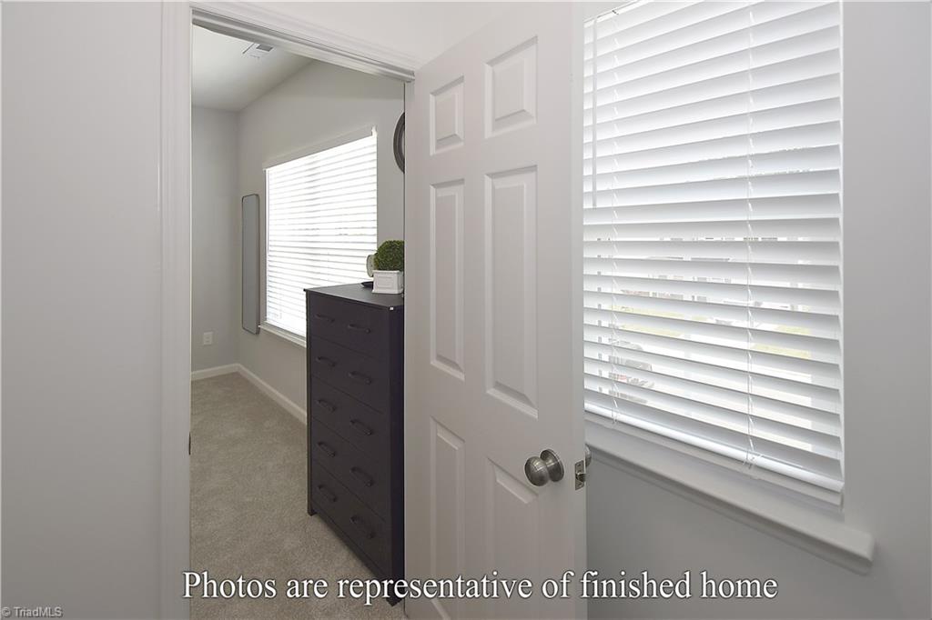 Greensboro, North Carolina 27405, United States, 3 Bedrooms Bedrooms, ,3 BathroomsBathrooms,Residential,Active,196086