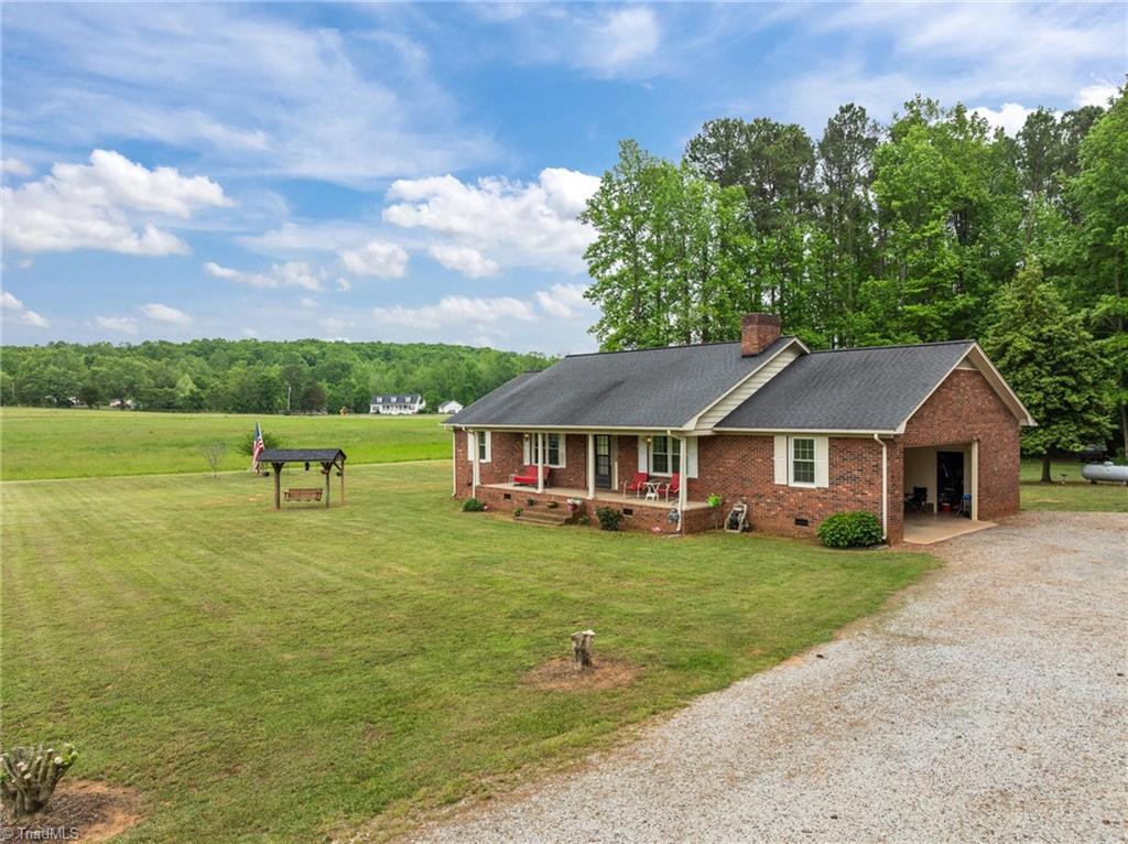 1260 Hawksview Road, Franklinville, North Carolina image 1