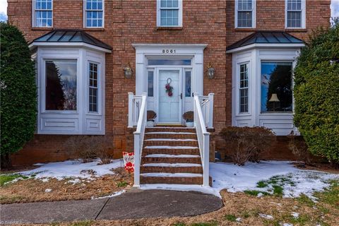 A home in Clemmons