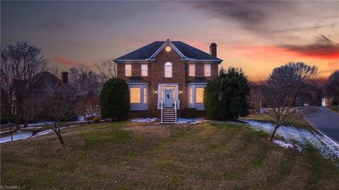 A home in Clemmons