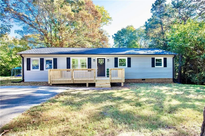 4130 Pointer Lane, photo 1 of 19