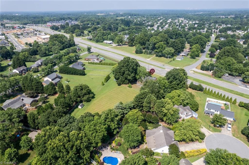 Kernersville, North Carolina 27284, United States, 4 Bedrooms Bedrooms, ,2 BathroomsBathrooms,Residential,Pending,160755