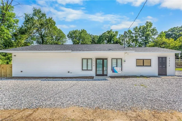 1514 Willard Avenue, photo 2 of 18