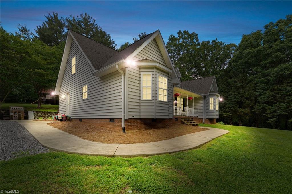 387 Rambling Woods Drive, North Wilkesboro, North Carolina image 39