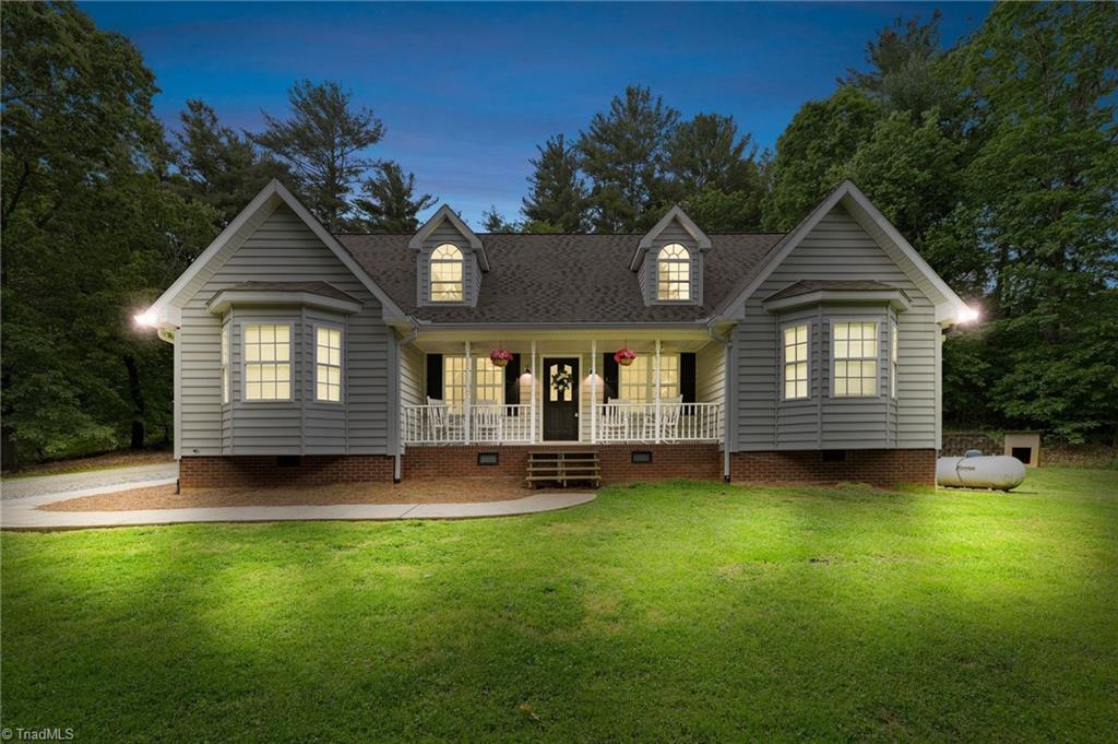 387 Rambling Woods Drive, North Wilkesboro, North Carolina image 38