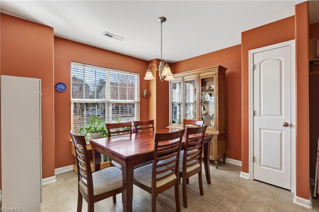 833 Federal Hall Lane