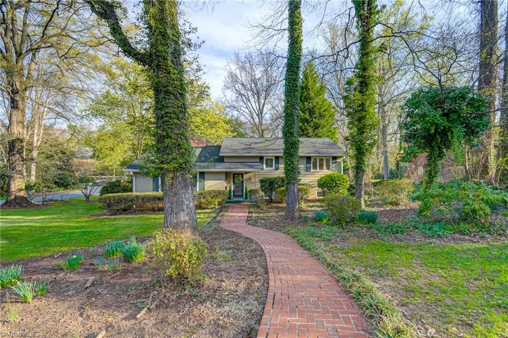 Photo of 2729 Monticello Drive, Winston-Salem, NC 27106 (MLS # 1212897)