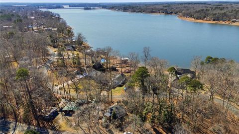 Homes For Sale - 235 Rock Harbor Drive<br/> Lexington, NC 27292