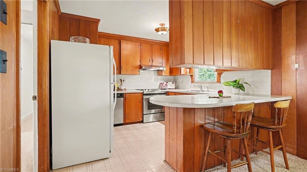 Photo of 140 Sims Drive, Lewisville, NC 27023 (MLS # 1216679)