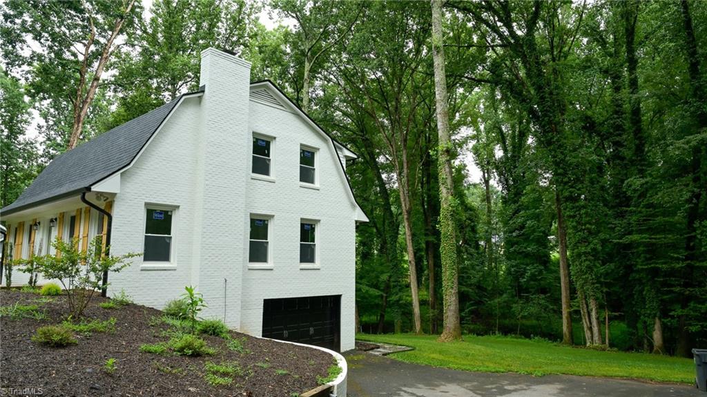 145 Ivy Circle