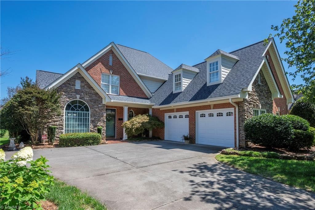 Photo of 305 Orchard Park Drive, Bermuda Run, NC 27006 (MLS # 1194838)
