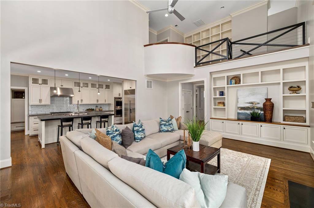 5000 White Bass Place