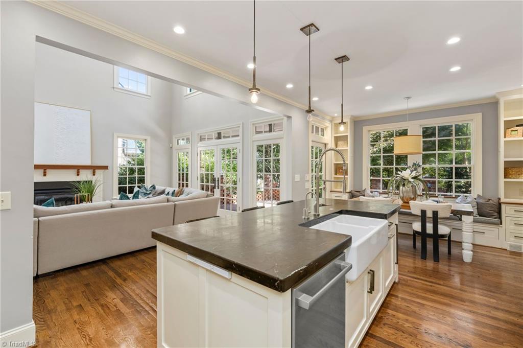 Greensboro, North Carolina 27455, United States, 4 Bedrooms Bedrooms, ,5 BathroomsBathrooms,Residential,Active,219297