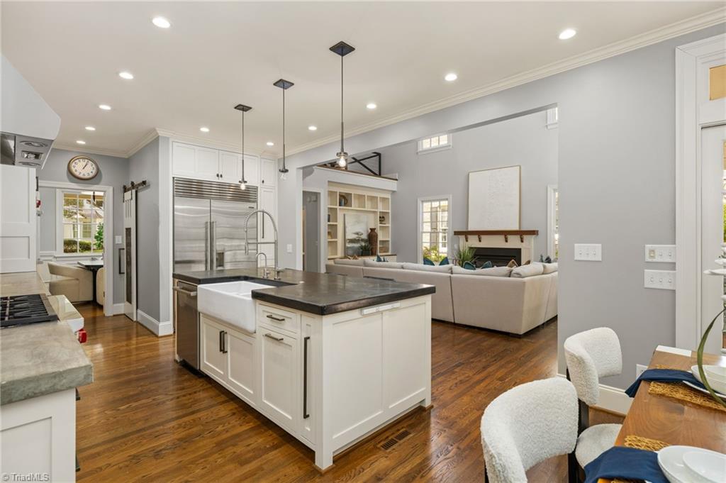 Greensboro, North Carolina 27455, United States, 4 Bedrooms Bedrooms, ,5 BathroomsBathrooms,Residential,Active,219297