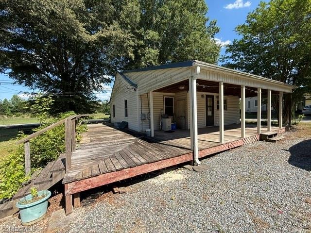 Photo of 811 Leonard Road, Lexington, NC 27295 (MLS # 1224830)