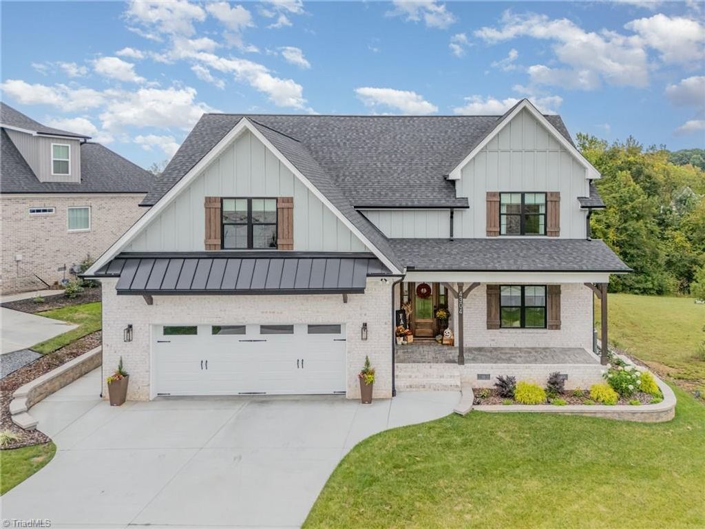 Photo of 4304 Griffins Gate Lane, Greensboro, NC 27407 (MLS # 1197802)