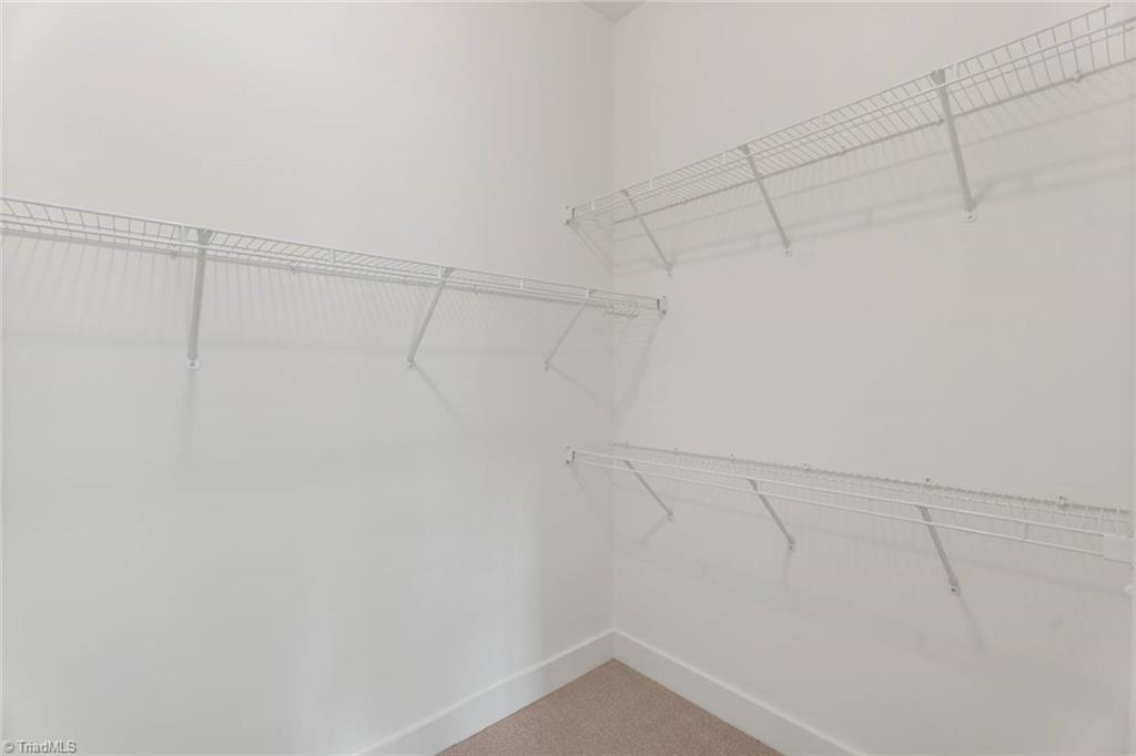 Winston-Salem, North Carolina 27101, United States, 2 Bedrooms Bedrooms, ,2 BathroomsBathrooms,Residential,Active,127000