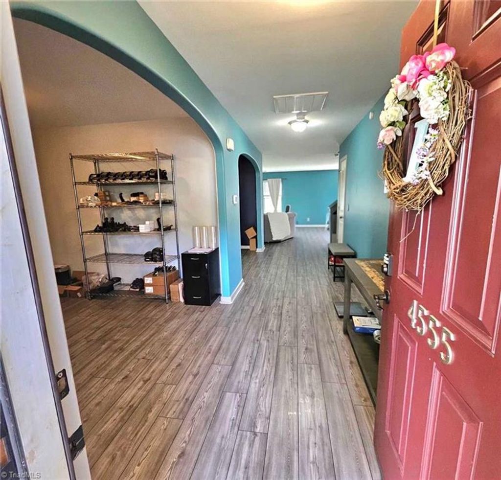 Photo of 4555 Ramseur Drive, Winston-Salem, NC 27101 (MLS # 1219045)