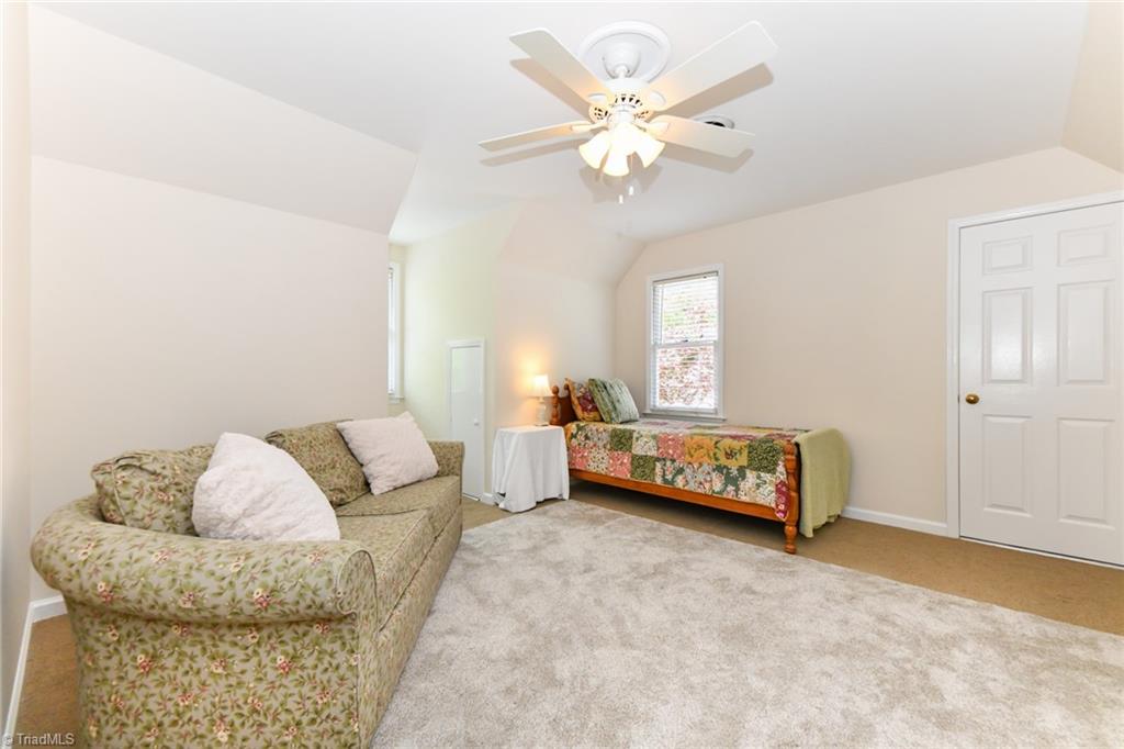 3708 Wynnewood Drive, Greensboro, North Carolina image 25
