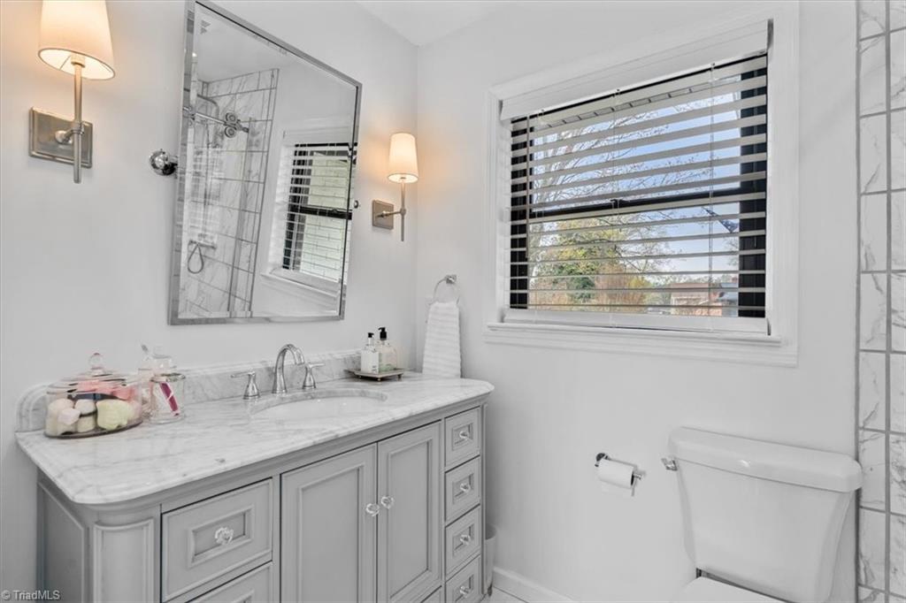 Greensboro, North Carolina 27410, United States, 4 Bedrooms Bedrooms, ,3 BathroomsBathrooms,Residential,Active,94436