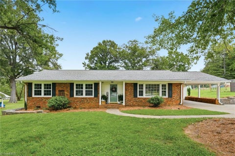 Homes For Sale - 145 W Lake Road<br/> Eden, NC 27288