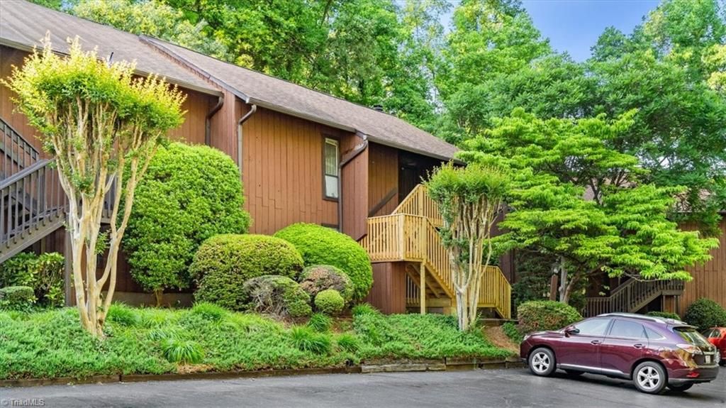 Photo of 116 Cedar Lake Trail, Winston-Salem, NC 27104 (MLS # 1218627)