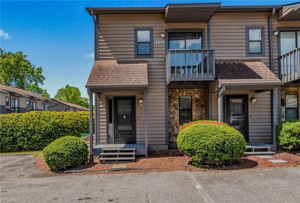 Photo of 310 Vista Circle #A, Winston-Salem, NC 27106 (MLS # 1218163)