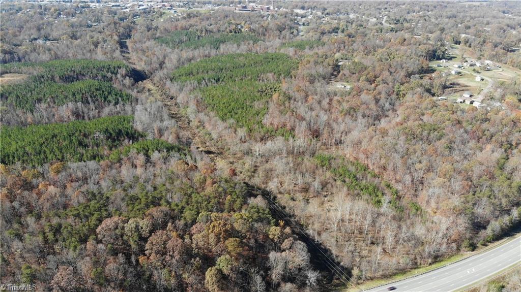 00 E Morehead Street