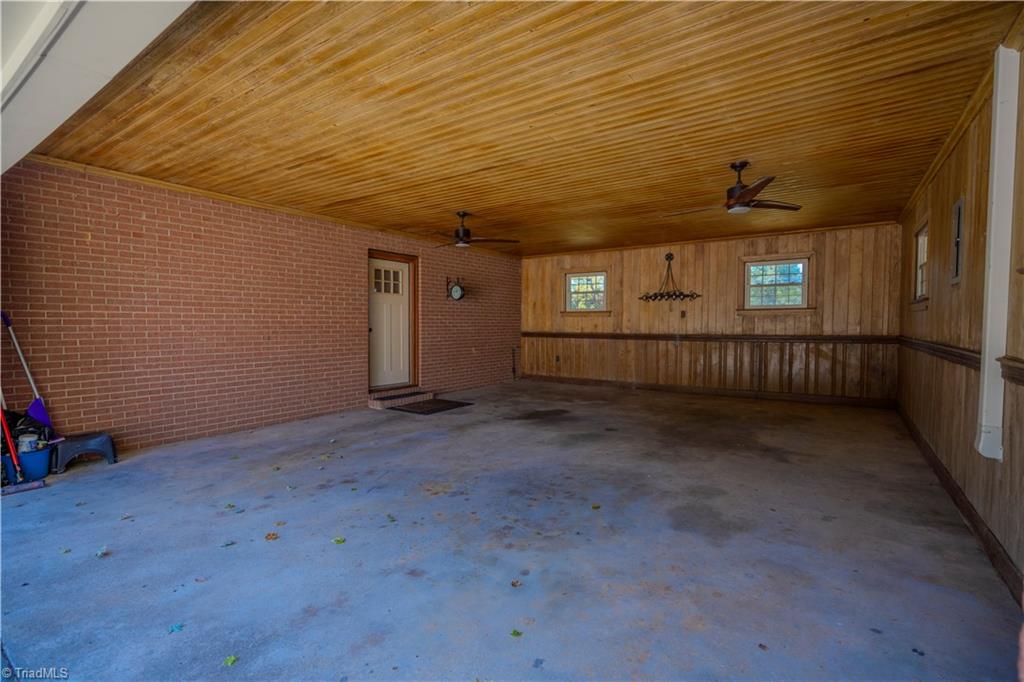 3272 West Center Street Extension, Lexington, North Carolina image 32