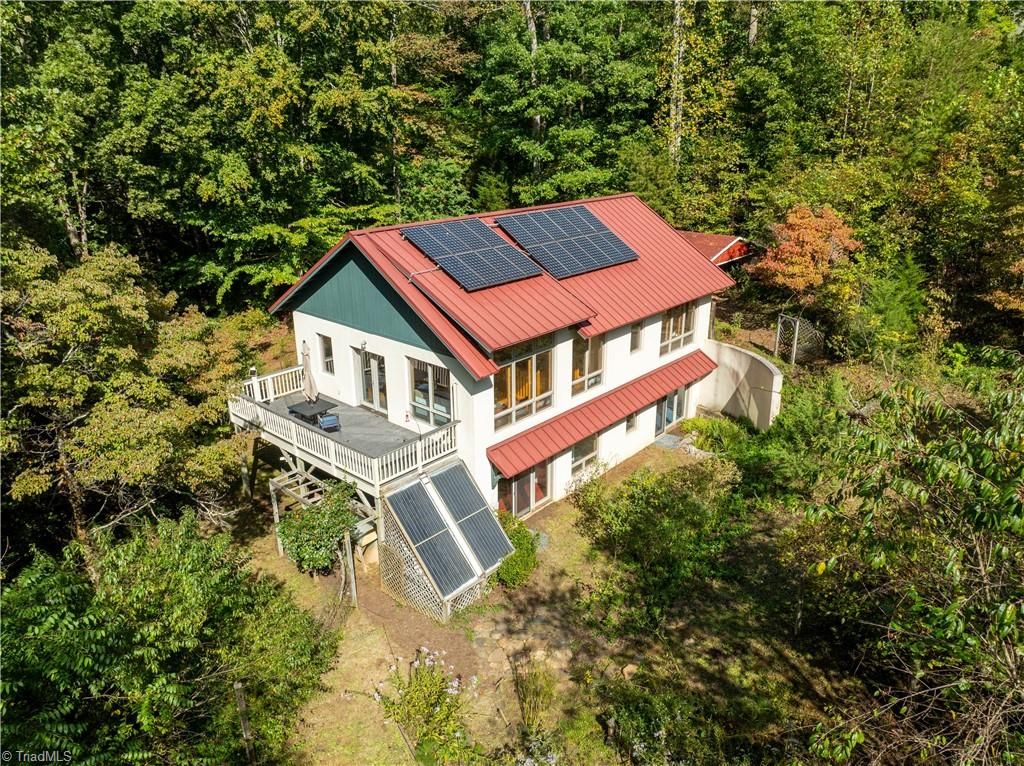 Photo of 106 Bashavia Woods Trail, Pfafftown, NC 27040 (MLS # 1197476)
