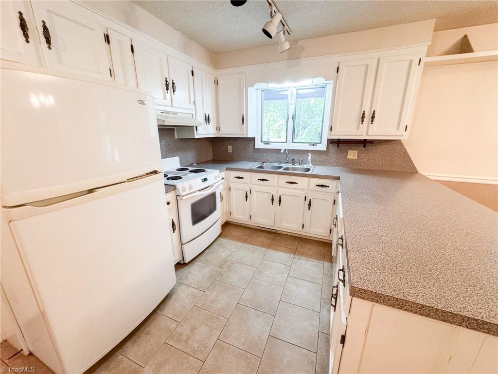 539 Pine Creek Trail, Mount Airy, North Carolina image 19