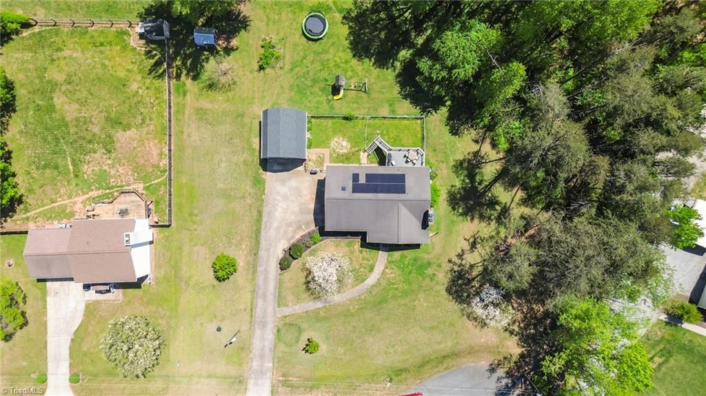 7300 Danay Drive, Kernersville, North Carolina image 38