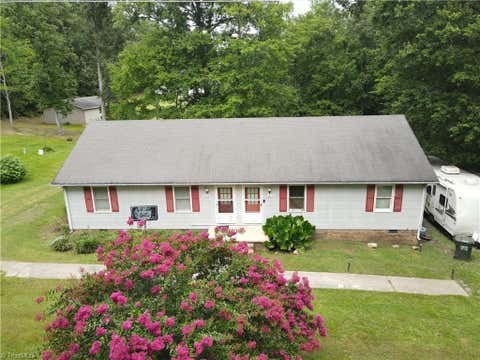 Photo for 652 Glendale Drive