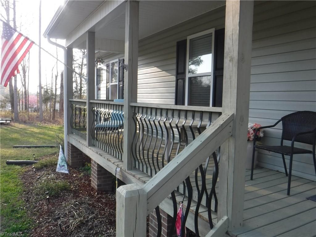 Photo of 127 Keegan Lane, Denton, NC 27239 (MLS # 1213203)