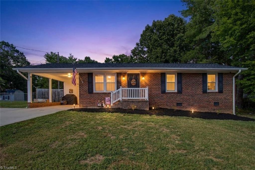 Photo of 309 Bedford Drive, Eden, NC 27288 (MLS # 1235987)