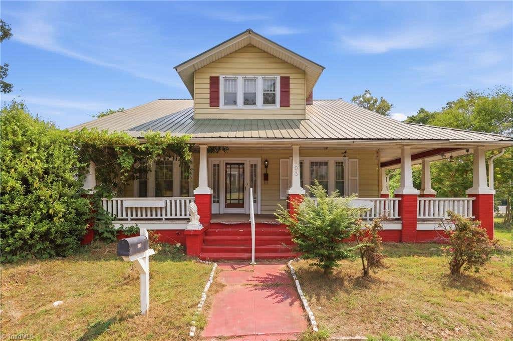 Photo of 103 N Franklin Street, Reidsville, NC 27320 (MLS # 1231367)