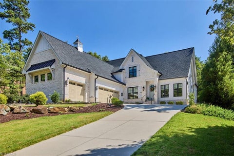 Homes For Sale - 108 Saint Andrews Drive<br/> High Point, NC 27265