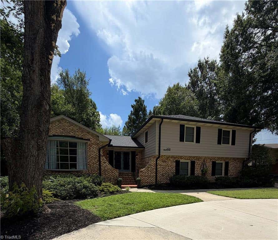 Photo of 2438 Edgewood Avenue, Burlington, NC 27215 (MLS # 1231351)