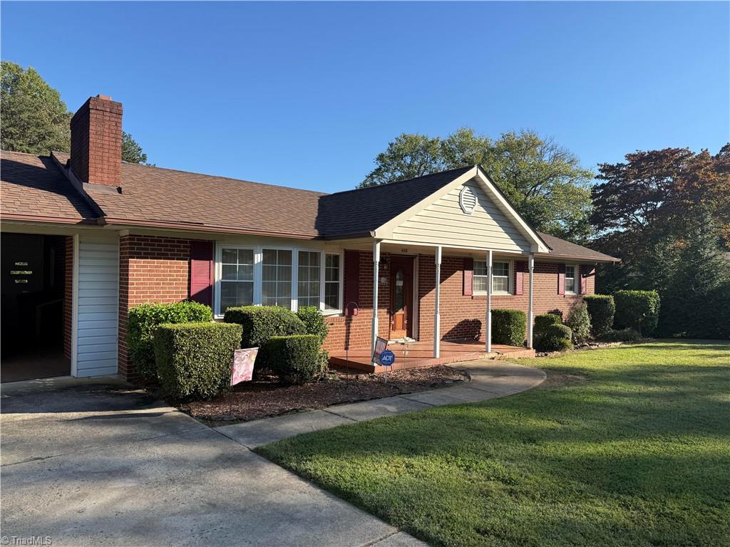 Photo of 405 E Devon Drive, Mount Airy, NC 27030 (MLS # 1238259)
