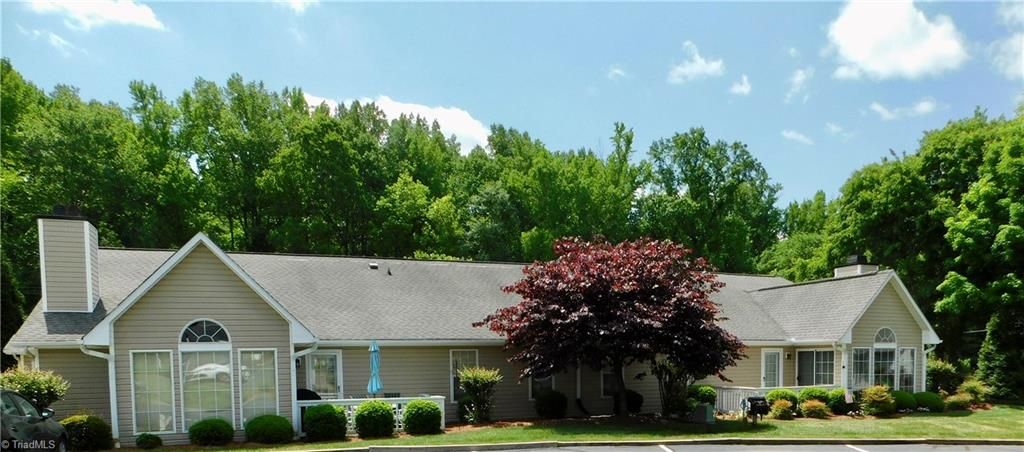 Photo of 3938 Westridge Meadow Circle, Clemmons, NC 27012 (MLS # 1218019)