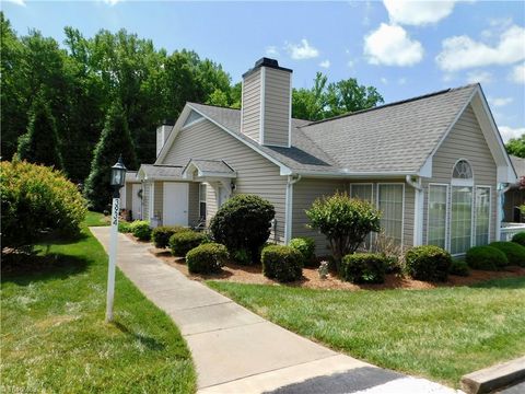 Homes For Sale - 3938 Westridge Meadow Circle<br/> Clemmons, NC 27012