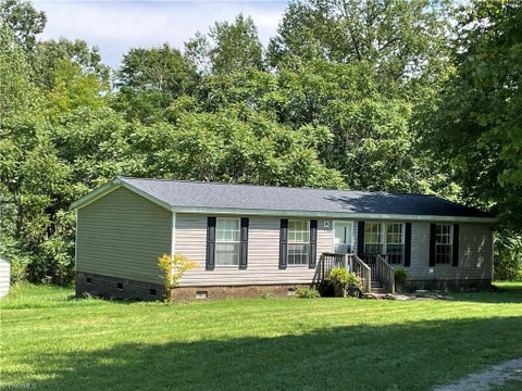 Mobile Home For Sale - 416 Peeden Drive<br/> Guilford County, Gibsonville, NC 27249