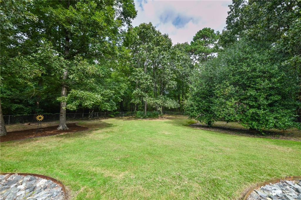 Julian, North Carolina 27283, United States, 3 Bedrooms Bedrooms, ,2 BathroomsBathrooms,Residential,Pending,200984