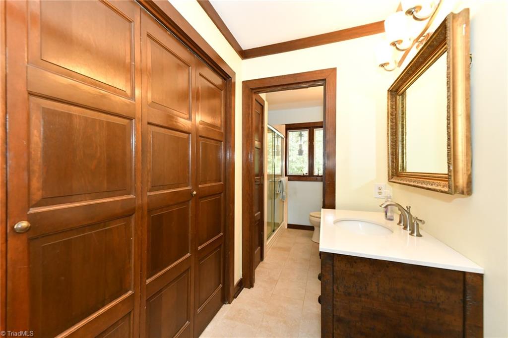 Julian, North Carolina 27283, United States, 3 Bedrooms Bedrooms, ,2 BathroomsBathrooms,Residential,Pending,200984