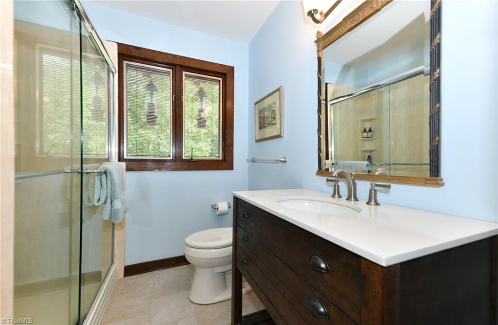 Julian, North Carolina 27283, United States, 3 Bedrooms Bedrooms, ,2 BathroomsBathrooms,Residential,Pending,200984