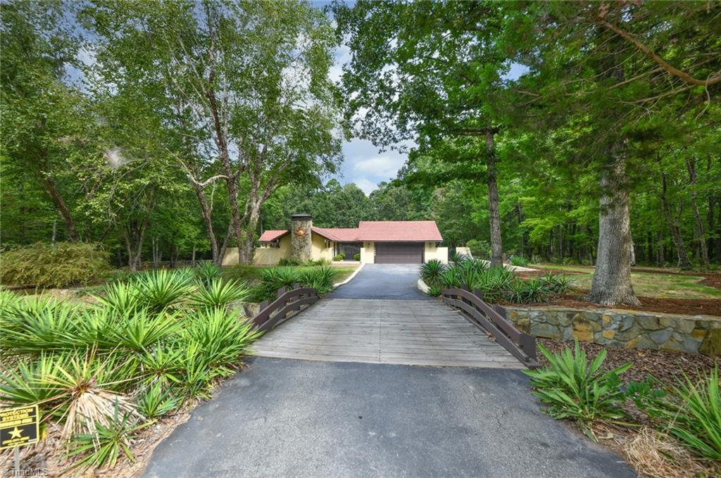 Julian, North Carolina 27283, United States, 3 Bedrooms Bedrooms, ,2 BathroomsBathrooms,Residential,Pending,200984