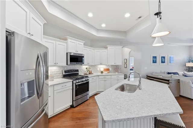 105 Tall Timber Drive, photo 2 of 34
