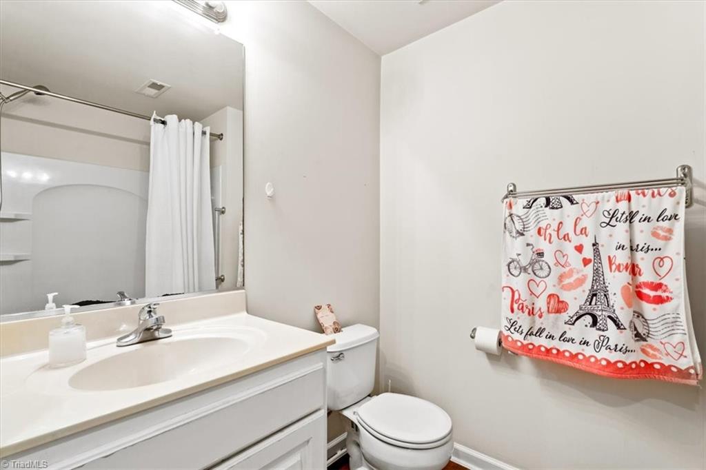 4702 Pennoak Lane, Greensboro, North Carolina image 22